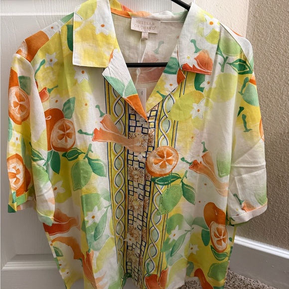 Vibrant Citrus Print Button Down Top - Picture 2 of 13